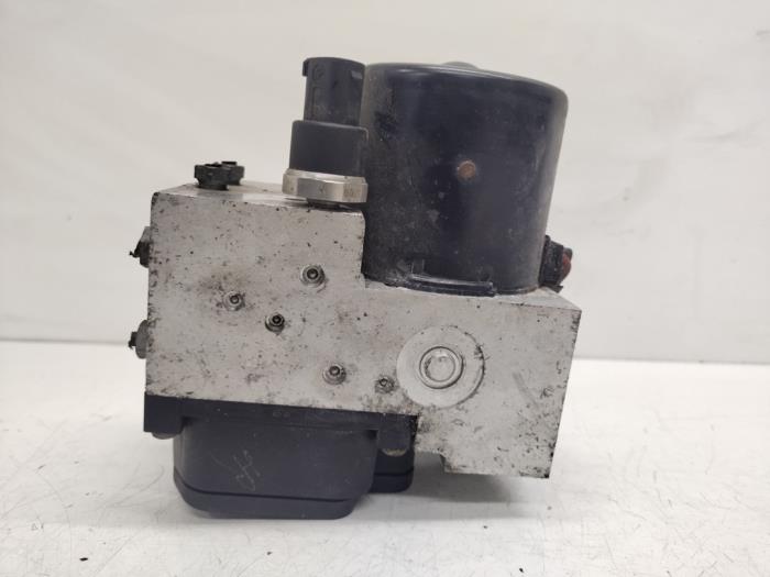 Gebruikte ABS Pomp Mercedes A (W168) 1.4 A-140 Prijs € 20,00 Margeregeling aangeboden door Hans Auto Onderdelen