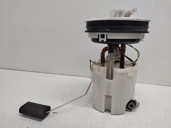 Gebruikte Tank element Pomp Ford Fiesta 6 (JA8) 1.25 16V Prijs € 25,00 Margeregeling aangeboden door Hans Auto Onderdelen