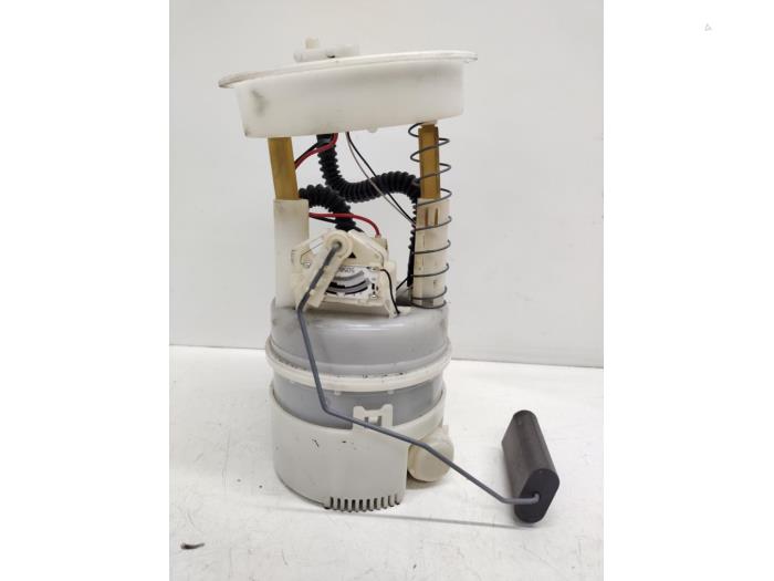 Gebruikte Tank element Pomp Mini Mini (R56) 1.4 16V One Prijs € 20,00 Margeregeling aangeboden door Hans Auto Onderdelen