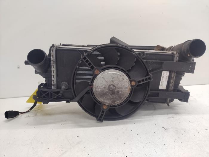 Gebruikte Intercooler Ford Focus 3 Wagon 1.0 Ti-VCT EcoBoost 12V 100 Prijs € 20,00 Margeregeling aangeboden door Hans Auto Onderdelen