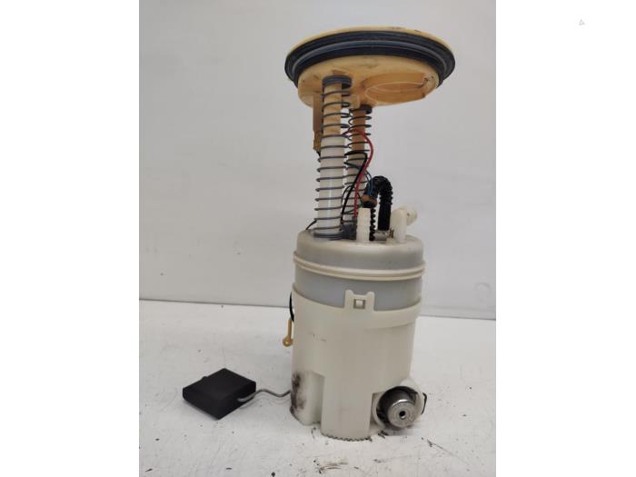 Gebruikte Tank element Pomp Mercedes B (W245) 2.0 B-200 16V Prijs € 35,00 Margeregeling aangeboden door Hans Auto Onderdelen