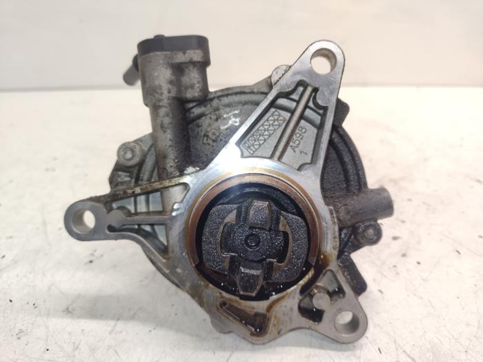 Gebruikte Vacuumpomp (Benzine) Alfa Romeo Giulietta (940) 1.4 TB 16V MultiAir Prijs € 40,00 Margeregeling aangeboden door Hans Auto Onderdelen