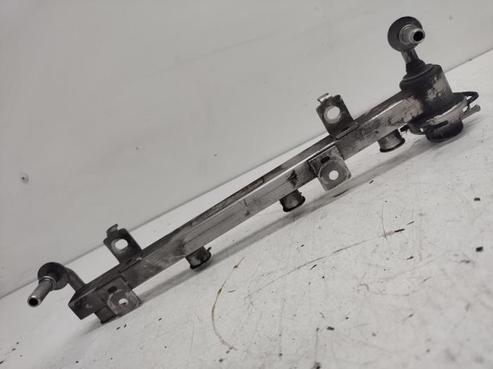 Gebruikte Injector brug Alfa Romeo Giulietta (940) 1.4 TB 16V MultiAir Prijs € 40,00 Margeregeling aangeboden door Hans Auto Onderdelen