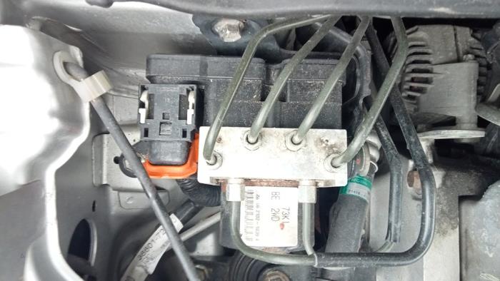 Gebruikte Subframe Suzuki Swift (ZA/ZC/ZD1/2/3/9) 1.3 D 16V Prijs € 75,00 Margeregeling aangeboden door Hans Auto Onderdelen
