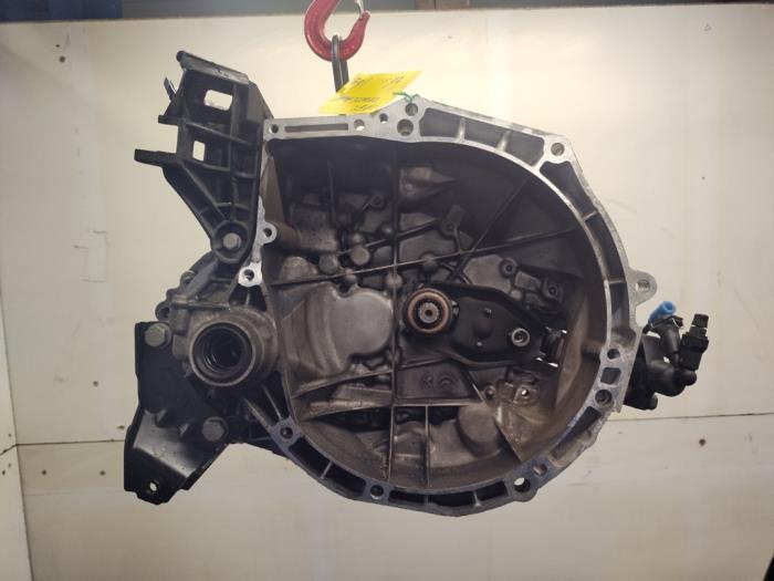 Gebruikte Versnellingsbak Opel Crossland (X) 1.2 12V Prijs € 575,00 Margeregeling aangeboden door Hans Auto Onderdelen