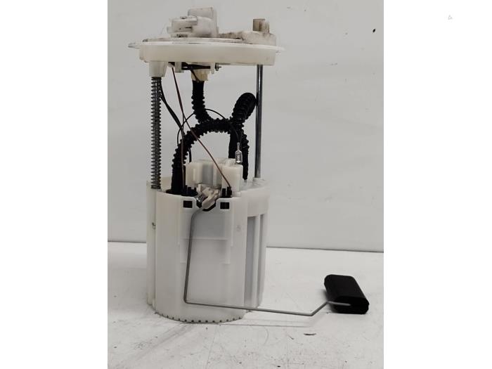 Gebruikte Tank element Pomp Fiat Bravo (198A) 1.4 16V Prijs € 25,00 Margeregeling aangeboden door Hans Auto Onderdelen