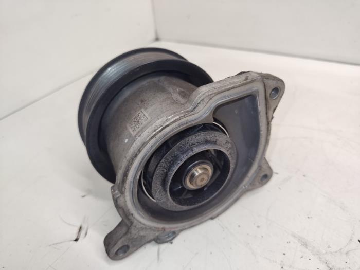 Gebruikte Waterpomp Volkswagen Golf VI (5K1) 1.2 TSI BlueMotion Prijs € 25,00 Margeregeling aangeboden door Hans Auto Onderdelen
