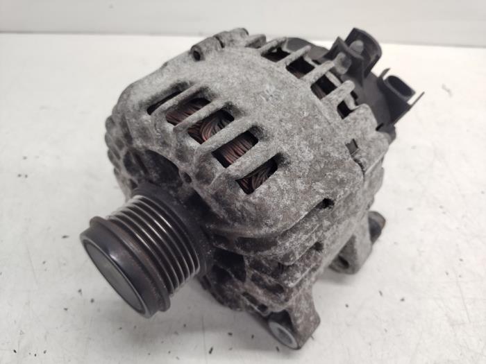 Gebruikte Dynamo Volvo V70 (BW) 1.6 DRIVe,D2 Prijs € 40,00 Margeregeling aangeboden door Hans Auto Onderdelen