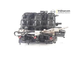 Gebruikte Inlaatspruitstuk Opel Karl 1.0 12V Prijs € 90,00 Margeregeling aangeboden door Autodemontage Vrijhoeven B.V.