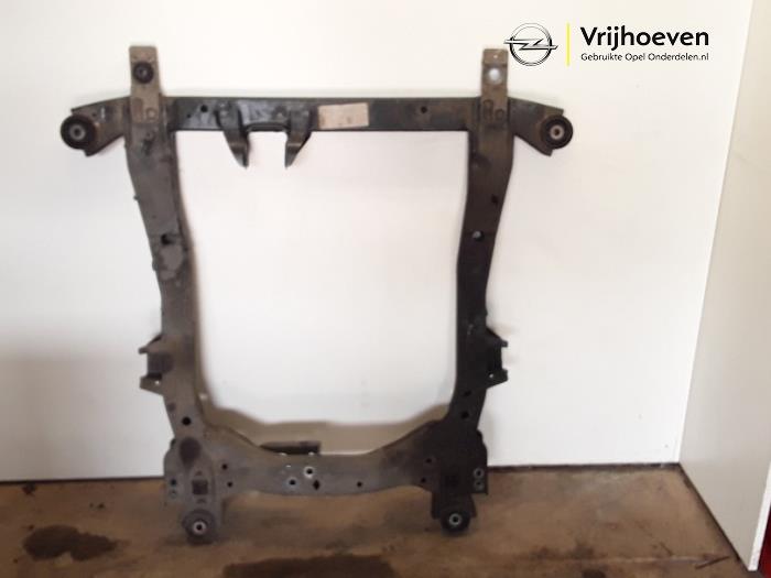 Gebruikte Subframe Opel Zafira Tourer (P12) 1.4 Turbo 16V Ecotec Prijs € 70,00 Margeregeling aangeboden door Autodemontage Vrijhoeven B.V.