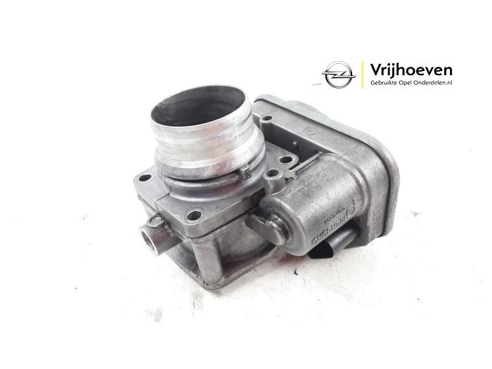 Gebruikte Gasklephuis Opel Zafira (M75) 1.7 CDTi 16V Prijs € 30,00 Margeregeling aangeboden door Autodemontage Vrijhoeven B.V.