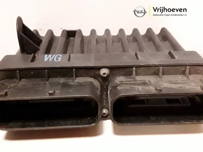 Gebruikte Computer Airco Opel Zafira (F75) 1.6 16V Prijs € 30,00 Margeregeling aangeboden door Autodemontage Vrijhoeven B.V.