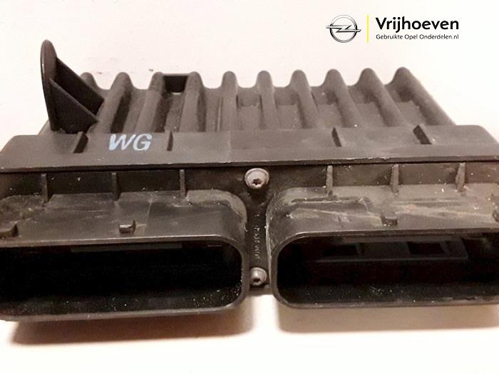 Computer Koeling van een Opel Zafira (F75) 1.6 16V 2002