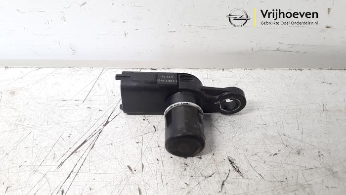 Gebruikte Nokkenas Sensor Opel Insignia 2.8 V6 Turbo 24V 4x4 Ecotec Prijs € 20,00 Margeregeling aangeboden door Autodemontage Vrijhoeven B.V.