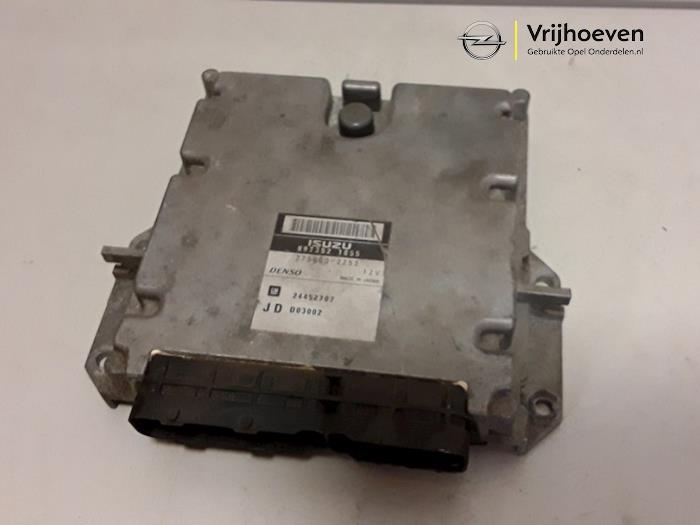 Gebruikte Computer Motormanagement Opel Vectra C GTS 3.0 CDTI V6 24V Prijs € 75,00 Margeregeling aangeboden door Autodemontage Vrijhoeven B.V.