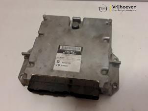 Gebruikte Computer Motormanagement Opel Vectra C GTS 3.0 CDTI V6 24V Prijs € 75,00 Margeregeling aangeboden door Autodemontage Vrijhoeven B.V.