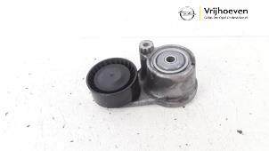 Gebruikte Spanrol Multiriem Opel Astra K 1.6 CDTI 136 16V Prijs € 30,00 Margeregeling aangeboden door Autodemontage Vrijhoeven B.V.
