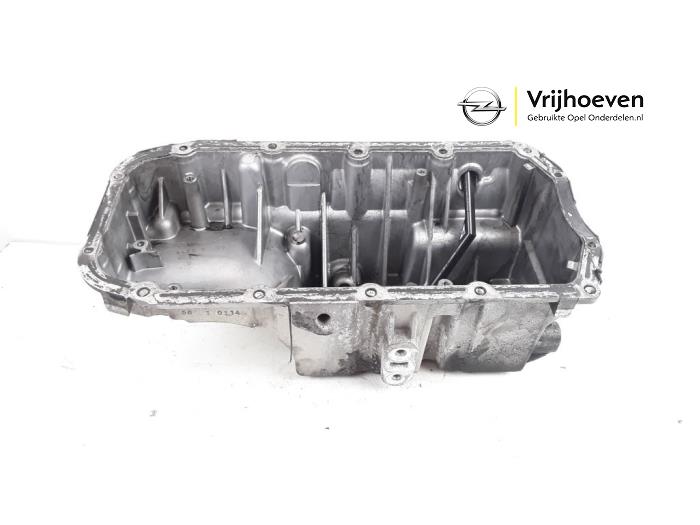 Gebruikte Carterpan Opel Insignia 2.0 CDTI 16V 160 Ecotec Prijs € 40,00 Margeregeling aangeboden door Autodemontage Vrijhoeven B.V.