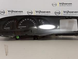 Gebruikte Instrumentenpaneel Opel Vectra Prijs € 40,00 Margeregeling aangeboden door Autodemontage Vrijhoeven B.V.