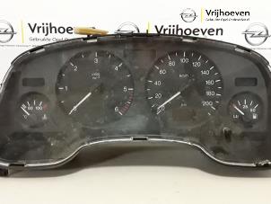 Gebruikte Cockpit Opel Astra G (F08/48) 2.0 Di 16V Prijs € 40,00 Margeregeling aangeboden door Autodemontage Vrijhoeven B.V.