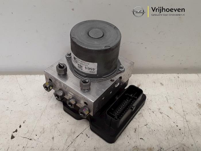 Gebruikte ABS Pomp Opel Astra K 1.4 Turbo 16V Prijs € 80,00 Margeregeling aangeboden door Autodemontage Vrijhoeven B.V.