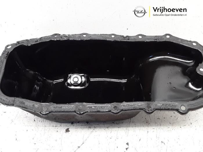 Gebruikte Carterpan Opel Corsa D 1.3 CDTi 16V ecoFLEX Prijs € 25,00 Margeregeling aangeboden door Autodemontage Vrijhoeven B.V.