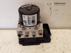 Gebruikte ABS Pomp Opel Astra J (PC6/PD6/PE6/PF6) 1.6 16V Ecotec Prijs € 125,00 Margeregeling aangeboden door Autodemontage Vrijhoeven B.V.