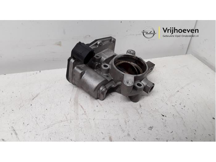 Gebruikte Gasklephuis Opel Corsa E 1.3 CDTi 16V ecoFLEX Prijs € 25,00 Margeregeling aangeboden door Autodemontage Vrijhoeven B.V.