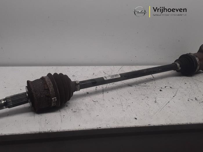 Gebruikte Steekas links-achter Opel Mokka/Mokka X 1.4 Turbo 16V 4x4 Prijs € 90,00 Margeregeling aangeboden door Autodemontage Vrijhoeven B.V.
