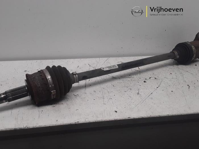 Gebruikte Aandrijfas rechts-achter Opel Mokka/Mokka X 1.4 Turbo 16V 4x4 Prijs € 90,00 Margeregeling aangeboden door Autodemontage Vrijhoeven B.V.