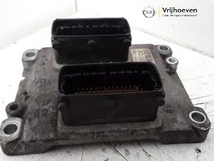 Gebruikte Computer Motormanagement Opel Corsa D 1.6i OPC 16V Turbo Prijs € 200,00 Margeregeling aangeboden door Autodemontage Vrijhoeven B.V.
