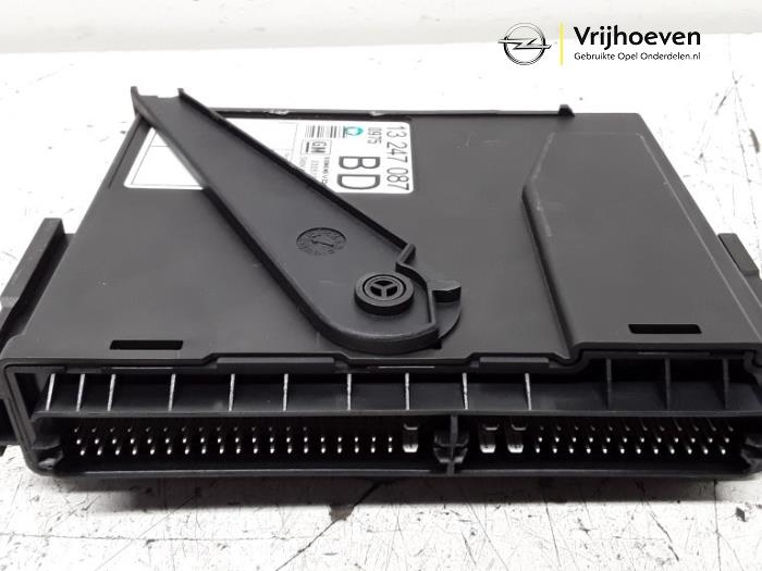 Gebruikte Computer Body Control Opel Meriva (A) 1.6 16V OPC Turbo Prijs € 100,00 Margeregeling aangeboden door Autodemontage Vrijhoeven B.V.