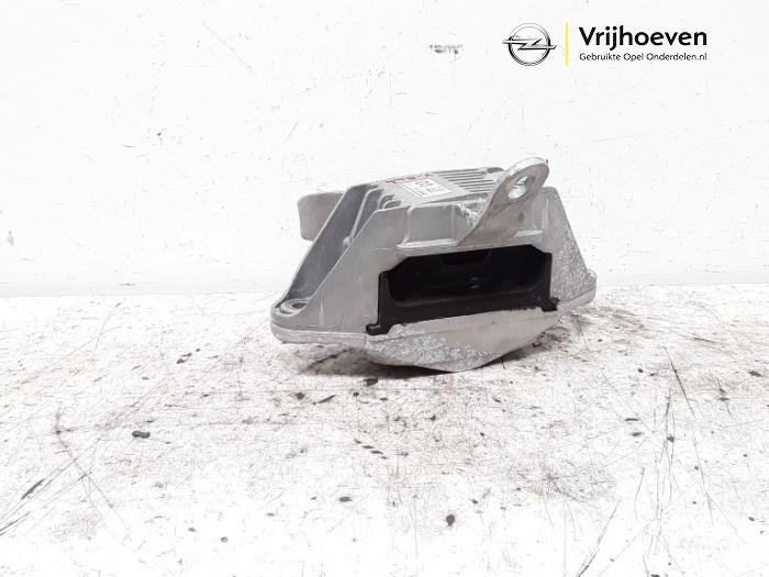 Gebruikte Motorrubber Opel Astra J (PC6/PD6/PE6/PF6) 2.0 CDTI 16V 160 Ecotec Prijs € 15,00 Margeregeling aangeboden door Autodemontage Vrijhoeven B.V.