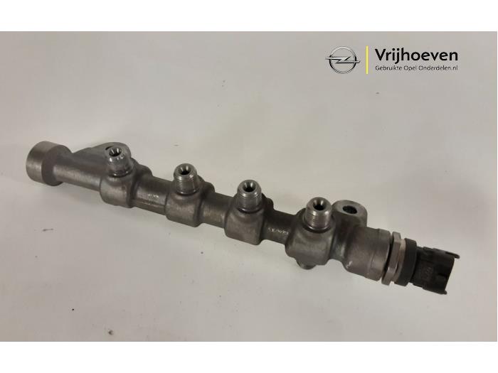 Gebruikte Common rail (Injectie) Opel Insignia 2.0 CDTI 16V 110 Ecotec Prijs € 40,00 Margeregeling aangeboden door Autodemontage Vrijhoeven B.V.
