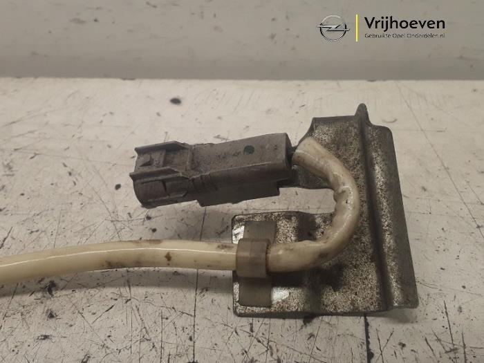 Pingelsensor van een Opel Agila (B) 1.0 12V 2012