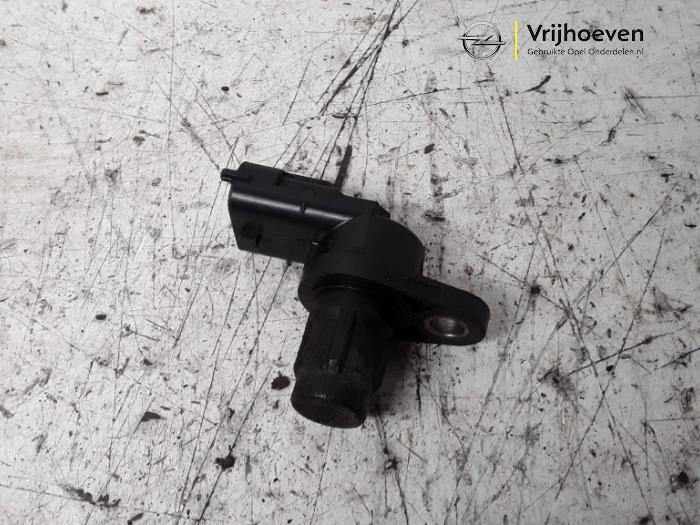 Gebruikte Sensor Nokkenas Opel Corsa D 1.6i GSI 16V Turbo Prijs € 25,00 Margeregeling aangeboden door Autodemontage Vrijhoeven B.V.