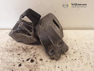 Gebruikte Motorrubber Opel Combo Tour 1.3 CDTI 16V ecoFlex Prijs € 30,00 Margeregeling aangeboden door Autodemontage Vrijhoeven B.V.