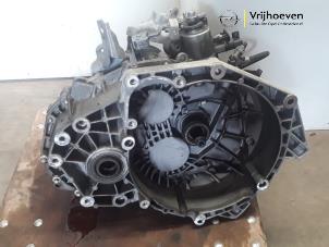 Gebruikte Versnellingsbak Opel Astra J Sports Tourer (PD8/PE8/PF8) 2.0 CDTI 16V 160 Prijs € 250,00 Margeregeling aangeboden door Autodemontage Vrijhoeven B.V.