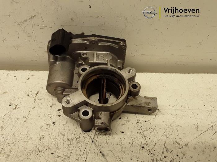 Gebruikte Gasklephuis Opel Corsa E 1.3 CDTi 16V ecoFLEX Prijs € 25,00 Margeregeling aangeboden door Autodemontage Vrijhoeven B.V.