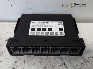Gebruikte Bodycontrol Module Opel Corsa E 1.4 16V Prijs € 80,00 Margeregeling aangeboden door Autodemontage Vrijhoeven B.V.