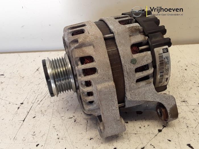 Dynamo van een Opel Mokka X 1.4 Turbo 16V 2017