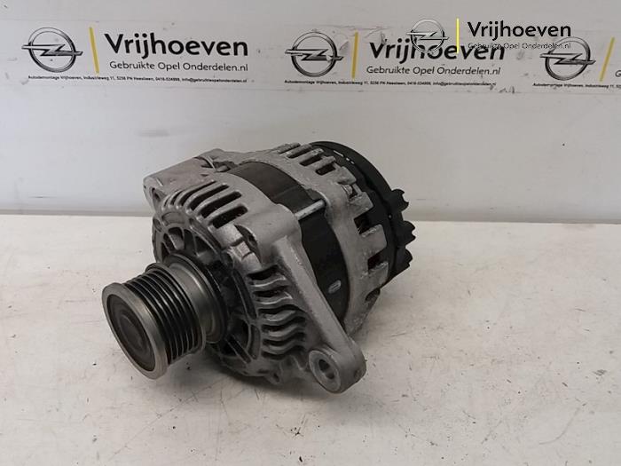 Gebruikte Dynamo Opel Zafira Tourer (P12) 2.0 CDTI 16V 130 Ecotec Prijs € 30,00 Margeregeling aangeboden door Autodemontage Vrijhoeven B.V.
