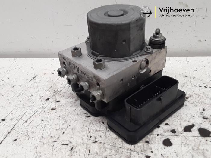 Gebruikte ABS Pomp Opel Meriva (B) 1.7 CDTI 16V Prijs € 225,00 Margeregeling aangeboden door Autodemontage Vrijhoeven B.V.