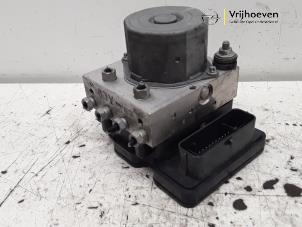 Gebruikte ABS Pomp Opel Meriva 1.7 CDTI 16V Prijs € 225,00 Margeregeling aangeboden door Autodemontage Vrijhoeven B.V.