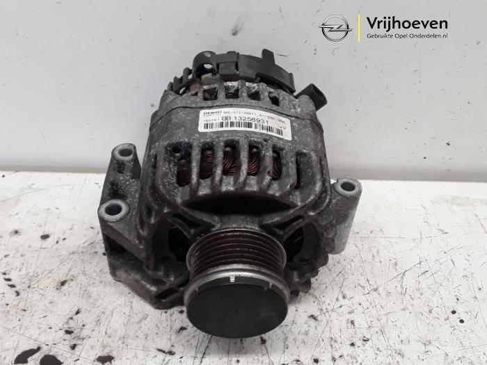 Gebruikte Dynamo Opel Meriva (B) 1.3 CDTI 16V Prijs € 40,00 Margeregeling aangeboden door Autodemontage Vrijhoeven B.V.