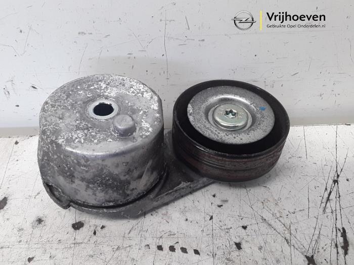 Gebruikte Spanner multiriem Opel Karl 1.0 12V Prijs € 10,00 Margeregeling aangeboden door Autodemontage Vrijhoeven B.V.