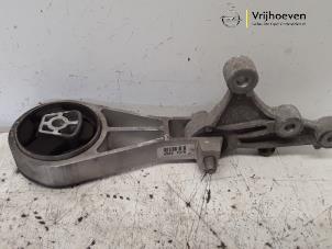 Gebruikte Motorrubber Opel Karl 1.0 12V Prijs € 15,00 Margeregeling aangeboden door Autodemontage Vrijhoeven B.V.