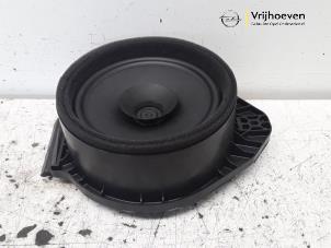 Gebruikte Luidspreker Opel Astra K 1.4 Turbo 16V Prijs € 20,00 Margeregeling aangeboden door Autodemontage Vrijhoeven B.V.