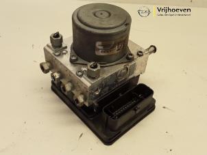 Gebruikte ABS Pomp Opel Insignia 2.0 CDTI 16V 140 ecoFLEX Prijs € 250,00 Margeregeling aangeboden door Autodemontage Vrijhoeven B.V.