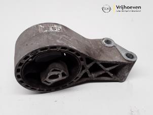 Gebruikte Motorsteun Opel Insignia 2.0 CDTI 16V 110 Ecotec Prijs € 20,00 Margeregeling aangeboden door Autodemontage Vrijhoeven B.V.